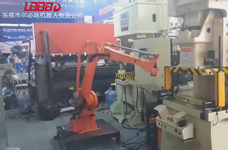 四軸機(jī)械手保養(yǎng)方法